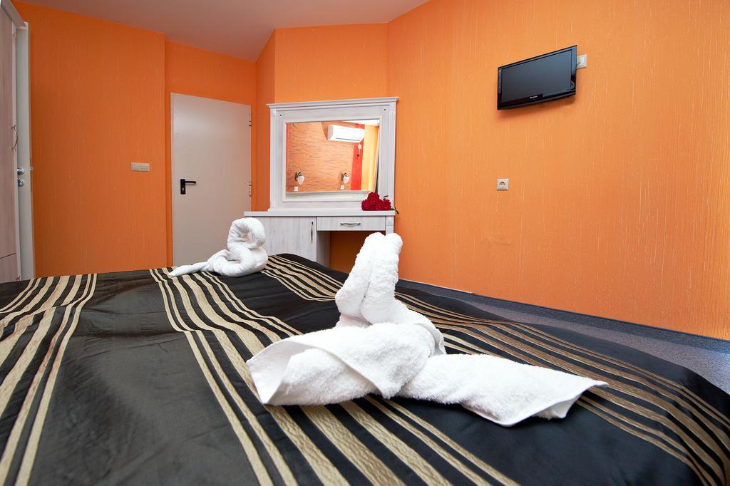 Hotel Paros Pomorie Habitación foto